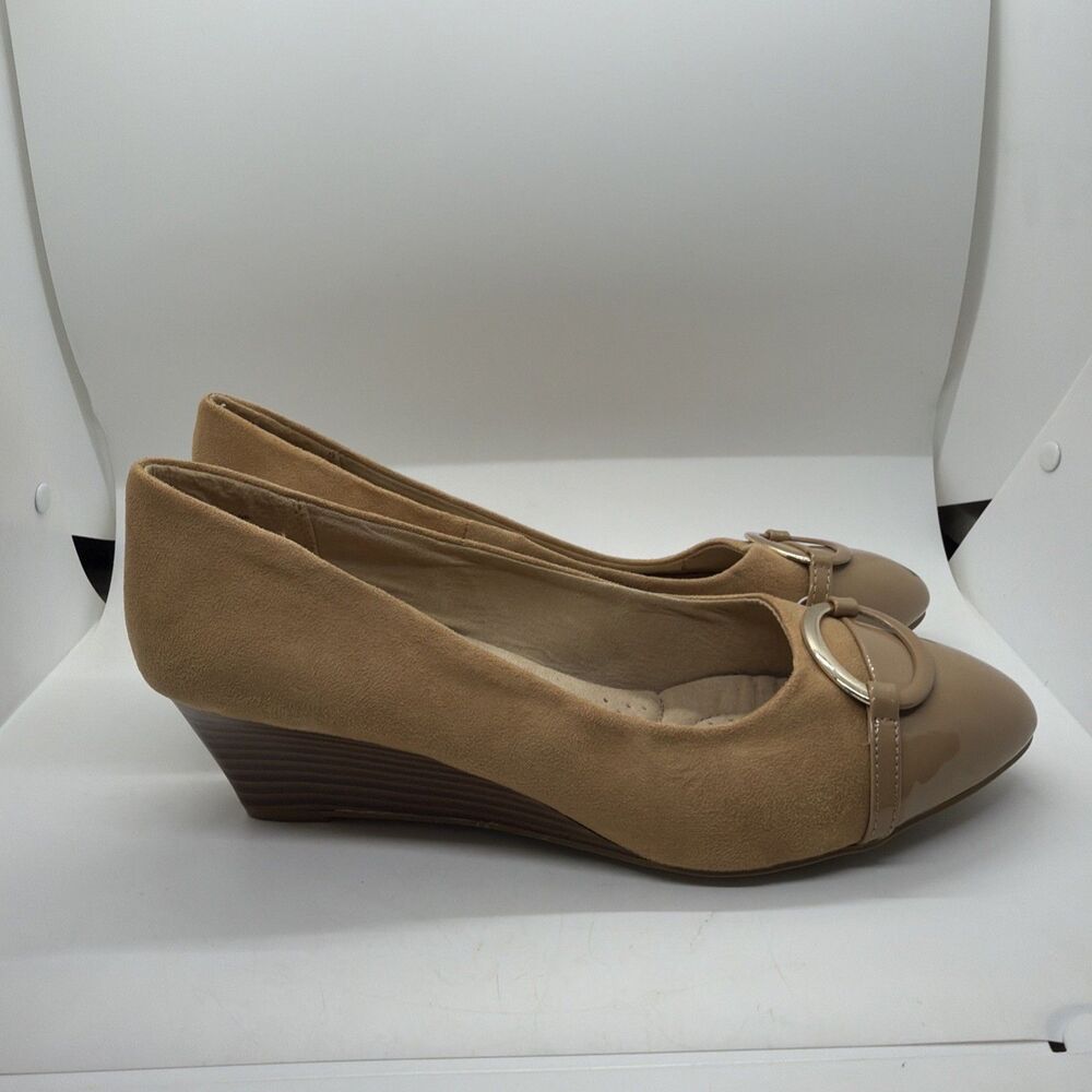 NEW Gloria Vanderbilt Memory Foam Tan Wedge 2" Heels Women’s size 11 W - Picture 6 of 10